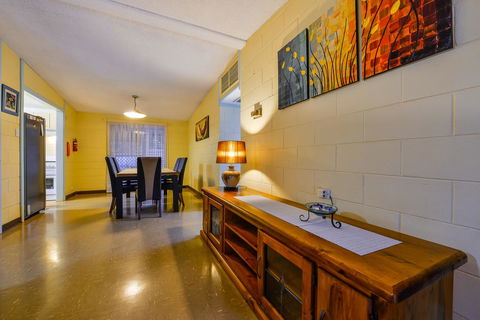 30 Kennedy Street - Hotels Melbourne 8