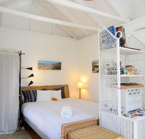 Garden Studio In Cottesloe - Hotels Melbourne 1