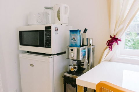 Garden Studio In Cottesloe - Hotels Melbourne 4