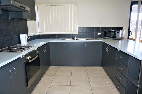 9 Krait Street - Perfect For Large Groups Or Families Alike - Hotels Melbourne 6