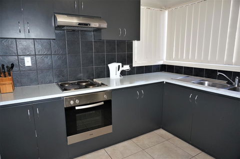 9 Krait Street - Perfect For Large Groups Or Families Alike - Hotels Melbourne 7