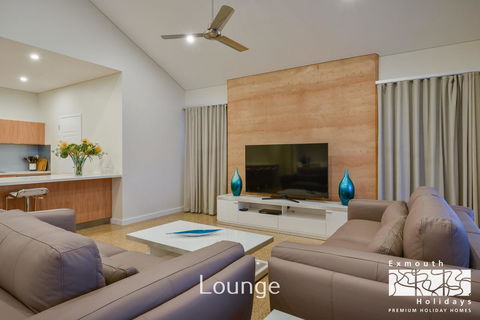 27 Kestrel Place - With Pool And Jetty - Hotels Melbourne 2