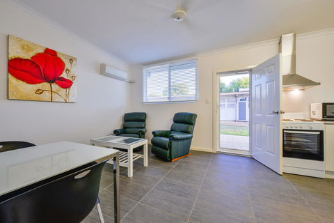 Getaway Villas Unit 384 - Hotels Melbourne 3