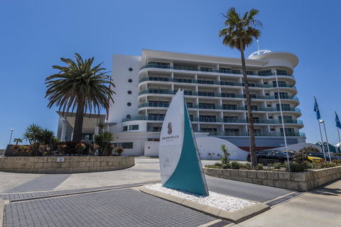 A 406 FANTASTIC OCEAN BEACH And MARINA VIEW APT - MANDURAH - Hotels Melbourne 3
