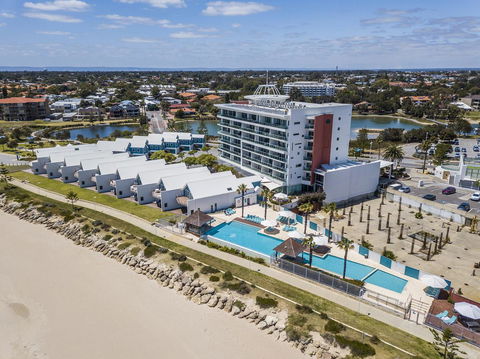 A 406 FANTASTIC OCEAN BEACH And MARINA VIEW APT - MANDURAH - Hotels Melbourne 7