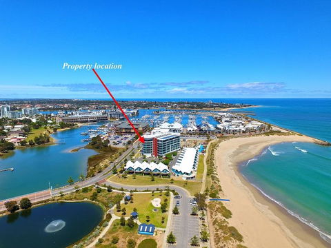 A 406 FANTASTIC OCEAN BEACH And MARINA VIEW APT - MANDURAH - Hotels Melbourne 27
