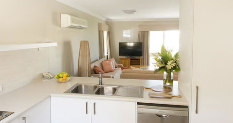 The Marina Hotel - Mindarie - Hotels Melbourne 24