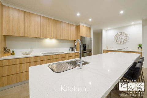 20 Madaffari Drive - Hotels Melbourne 4