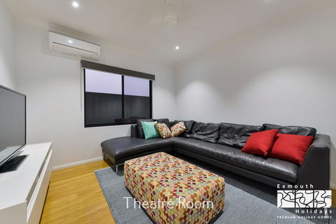 8 Kestrel Place - PRIVATE JETTY & POOL - Hotels Melbourne 6