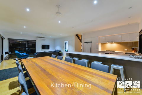 8 Kestrel Place - PRIVATE JETTY & POOL - Hotels Melbourne 4