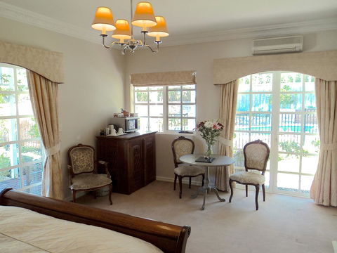 Lanterns Retreats - Hotels Melbourne 4