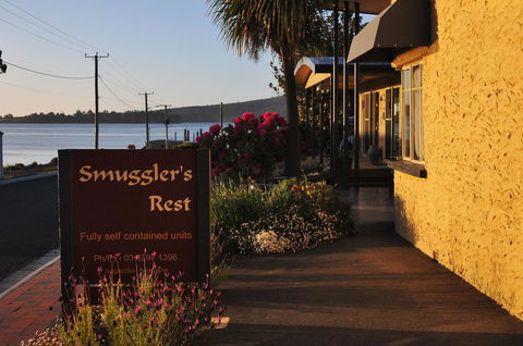 Smugglers Rest Apartments Dover - Hotels Melbourne 15