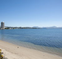 Sandy Bay Waterfront Home - Hotels Melbourne