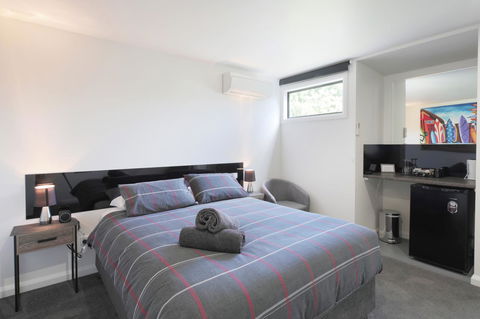 Georges Bay Apartments - Hotels Melbourne 24