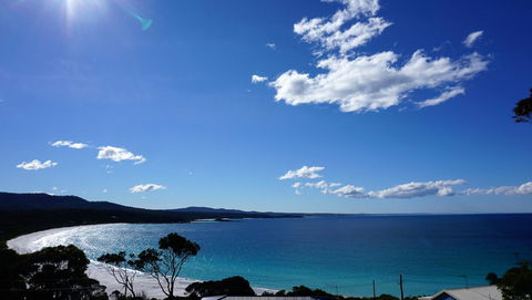 SEA EAGLE COTTAGE Amazing Views Of Bay Of Fires - Hotels Melbourne 18
