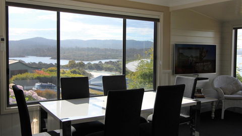 SEA EAGLE COTTAGE Amazing Views Of Bay Of Fires - Hotels Melbourne 24