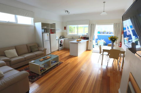 @ The Beach & Not Quite @ The Beach Holiday Cottages - Stanley - Hotels Melbourne 22