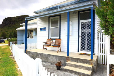 @ The Beach & Not Quite @ The Beach Holiday Cottages - Stanley - Hotels Melbourne 8