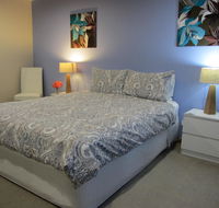 Elm Trees Accommodation  Ross - Hotels Melbourne