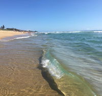 NEW UPMARKET COMFORTABLE 2 Bed 2 Bath OCEAN VIEWS 250m to BUDDINA BEACH - Hotels Melbourne