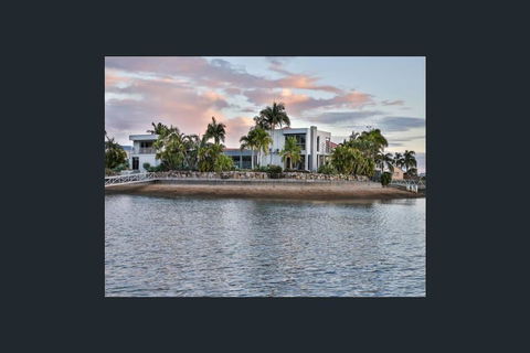 NewPort Dream Quiet Island - No Party - Hotels Melbourne 0