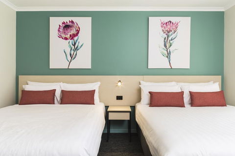 Nightcap At Balaclava Hotel - Hotels Melbourne 1