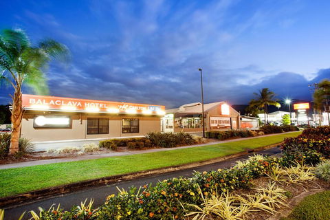 Nightcap At Balaclava Hotel - Hotels Melbourne 2