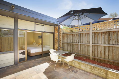 Nightcap At High Flyer Hotel - Hotels Melbourne 3