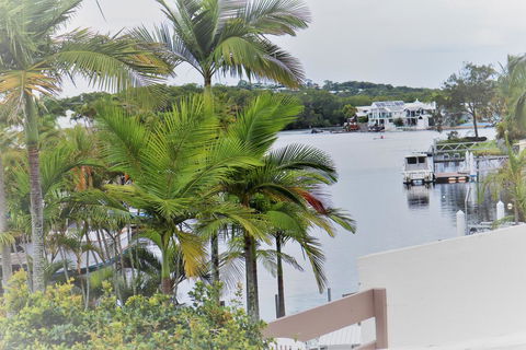 Noosa Terrace No 3 - Noosa Getaways - Hotels Melbourne 2