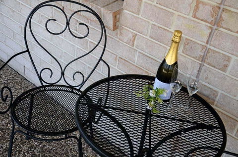 Oakey Motor Inn - Hotels Melbourne 3