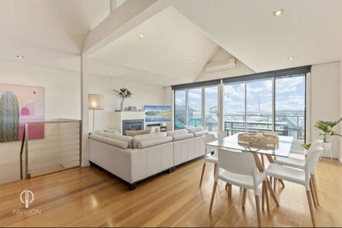 Ocean Grove House With Fantastic Ocean Views - Hotels Melbourne 3