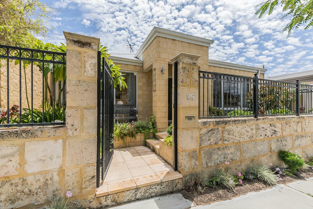 Clarkson WA Hotels Melbourne