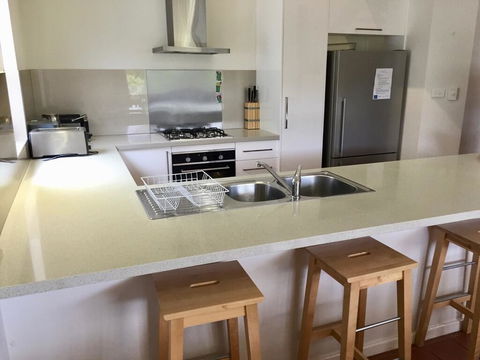 Ocean View Beach House, Margaret River - Hotels Melbourne 1