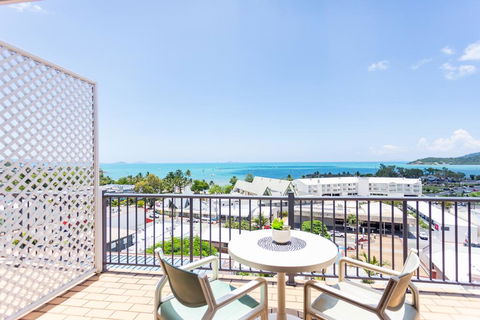 OCEAN VIEWS 10A - Hotels Melbourne 0