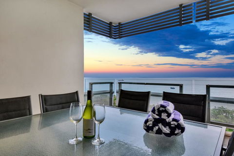 Oceana Darwin Central Oceanfront 3 Bedroom 2 Lounge Room Pool Gym Tennis Court Sleeps 9 - Hotels Melbourne 0