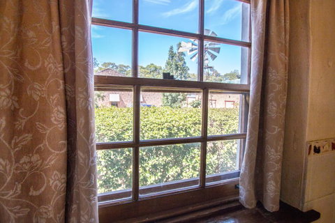 Old Swanport General Store, Swanport-Murray River - Hotels Melbourne 3