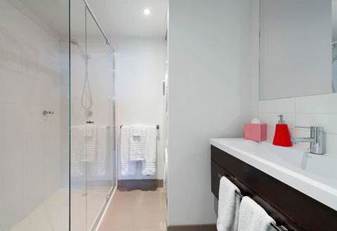 One Bedroom City Apt With Spectacular Views - Hotels Melbourne 3