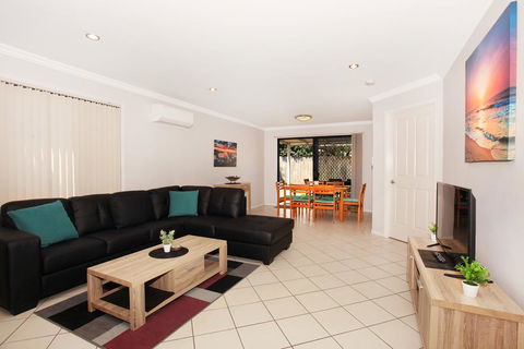 Oomoo 27b - 4 BDRM Townhouse - Close To Beaches - Hotels Melbourne 2