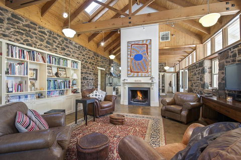 Orchards At Spring Vale Farm - Hotels Melbourne 2