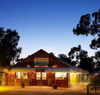 Outback Pioneer Hotel - Hotels Melbourne