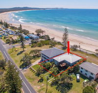 Pacifica 2 - Opposite the beach at Brooms Head - Hotels Melbourne