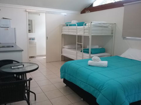 Palms Hervey Bay - Hotels Melbourne 2