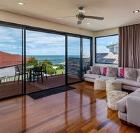 Panoramic views from Private Roof top Deck - Hotels Melbourne