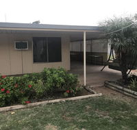 Peace and Quiet near the Beach - Hotels Melbourne