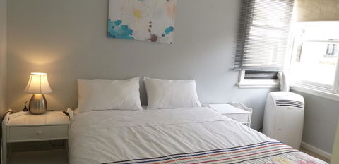 Peaceful Happy Home - Hotels Melbourne 3