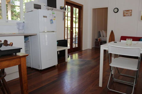 Pet Friendly Duplex In The Heart Of Palm Beach - Hotels Melbourne 3