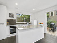 Point Roadknight Villa 3