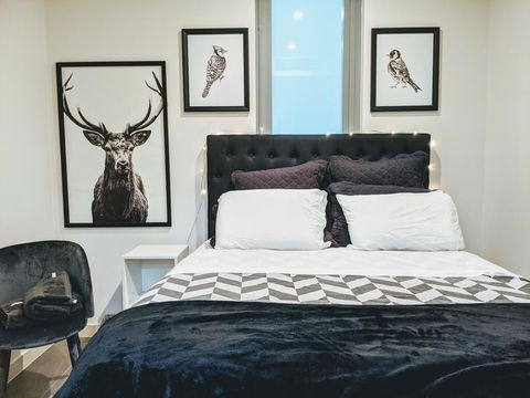 Presidential 3-bed 2-bath, Balcony, With Pool Included - Hotels Melbourne 3