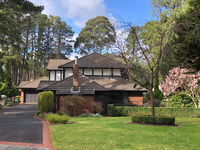 Book Park Orchards Accommodation Vacations Hotels Melbourne Hotels Melbourne