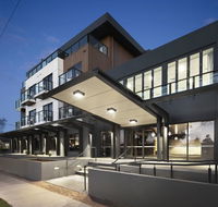 Quality Hotel Lakeside - Hotels Melbourne